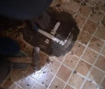 天门卫生间漏水维修公司为您分享下卫生间渗水如何处理及注意事项